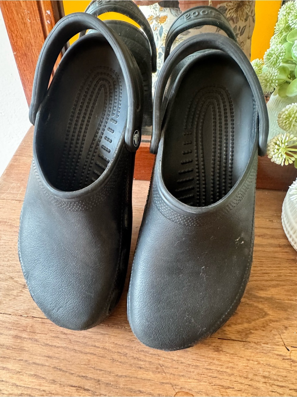 CROCS Women’s Black Slip-On Clog with Heel Strap
